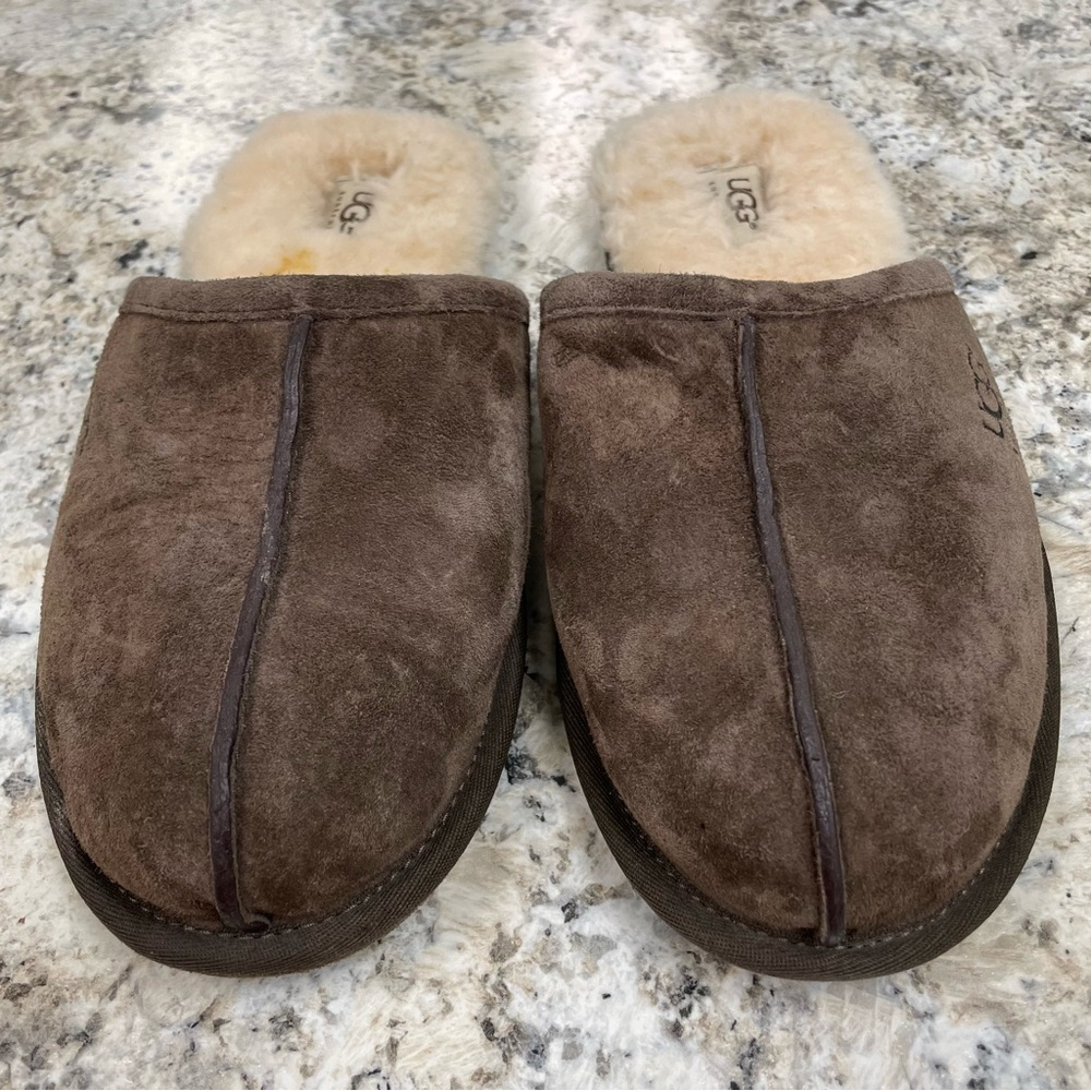 UGG Scuff Slippers. Sheepskin & brown suede, leather sole, front seam. EUC Sz10
